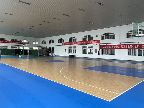 塑胶地板